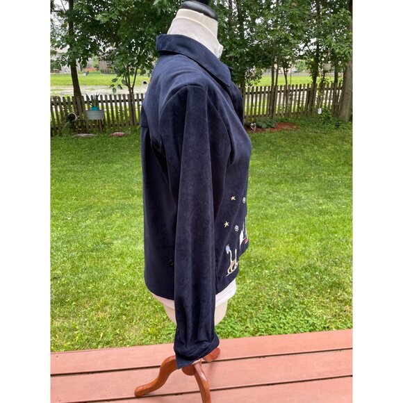 Christmas-Themed Womens Navy Button-Up Jacket & White Turtleneck Set With Winter - Picture 11 of 15